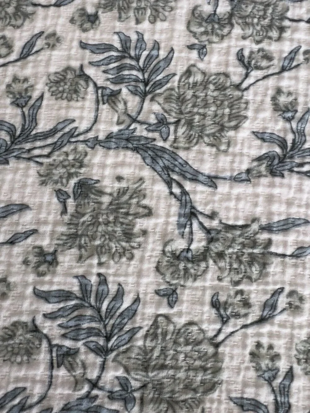 TOILE Shower Curtain Blue White Floral Lace Trim Crinkled Fabric 72